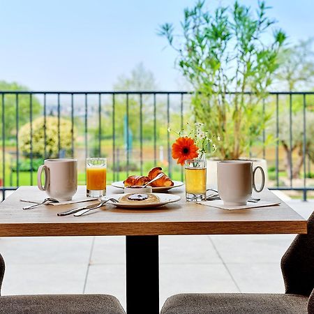 Logis Hotel Restaurant Aloe Ле-Эрбье Экстерьер фото