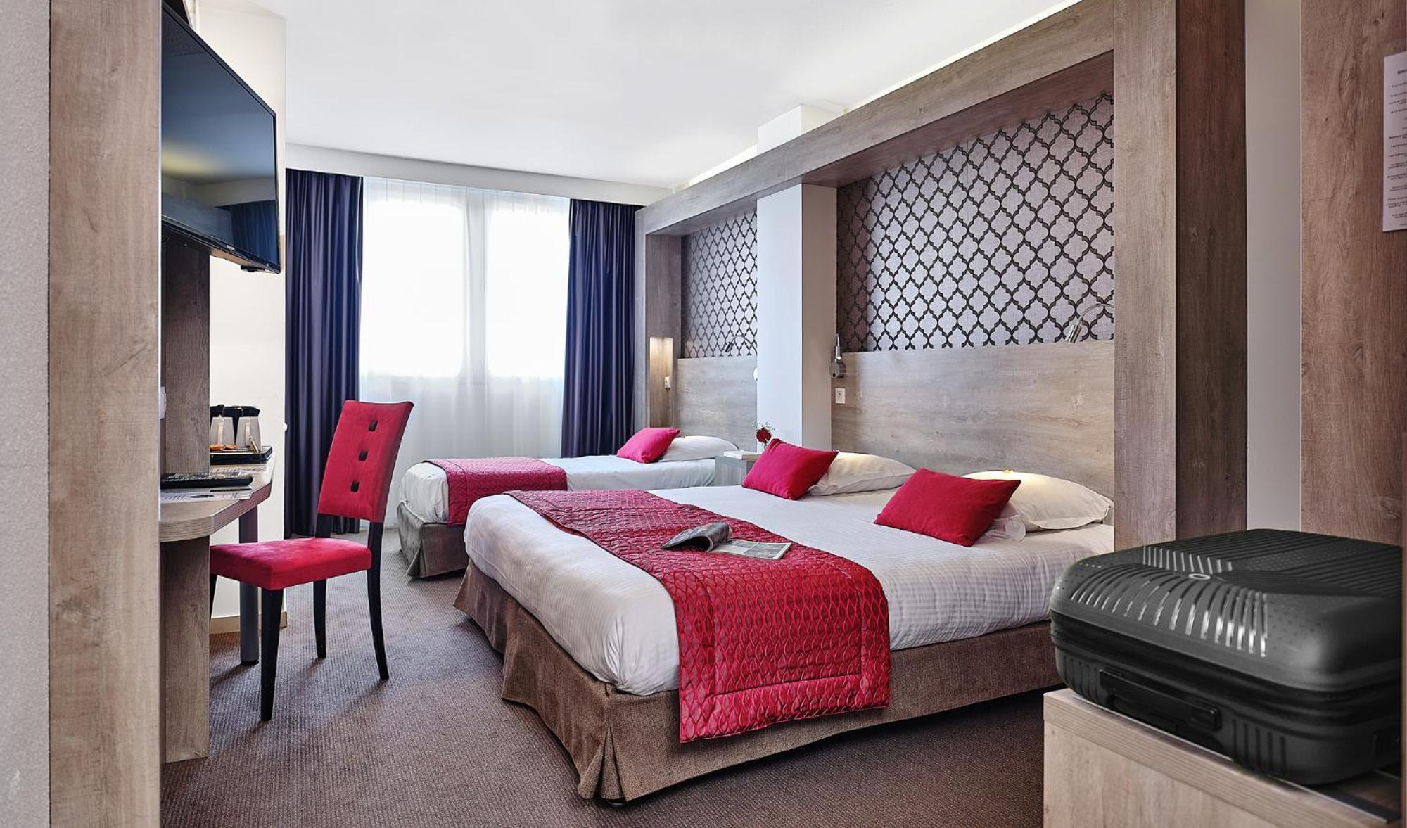 Logis Hotel Restaurant Aloe Ле-Эрбье Экстерьер фото