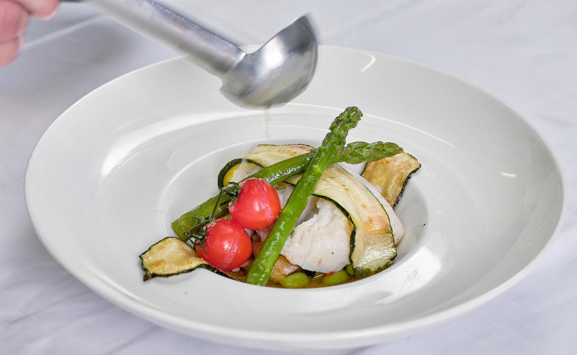 Logis Hotel Restaurant Aloe Ле-Эрбье Экстерьер фото